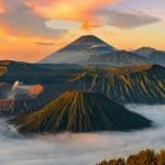 Faktor-faktor yang membedakan antarkenampakan alam